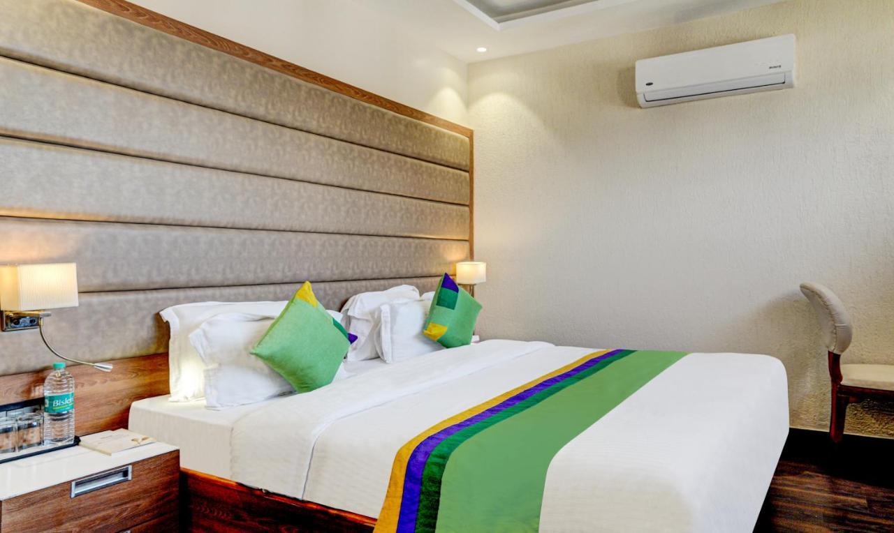 Hotel Sun Grand Dehradun Exterior foto
